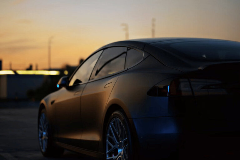 L’évolution des technologies Tesla : ce qui change pour les propriétaires