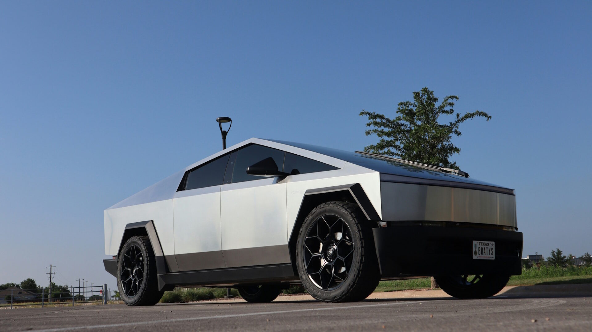 assurance tesla cybertruck