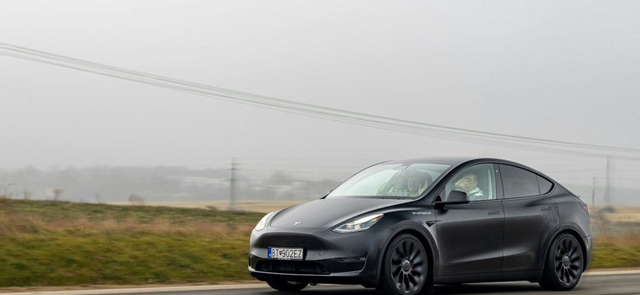 adapter son assurance en cas d’évolution de sa tesla
